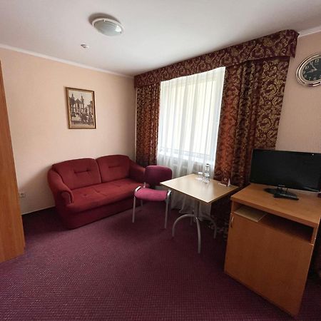 Hotel Complex Ukraine Lutsk Exterior photo